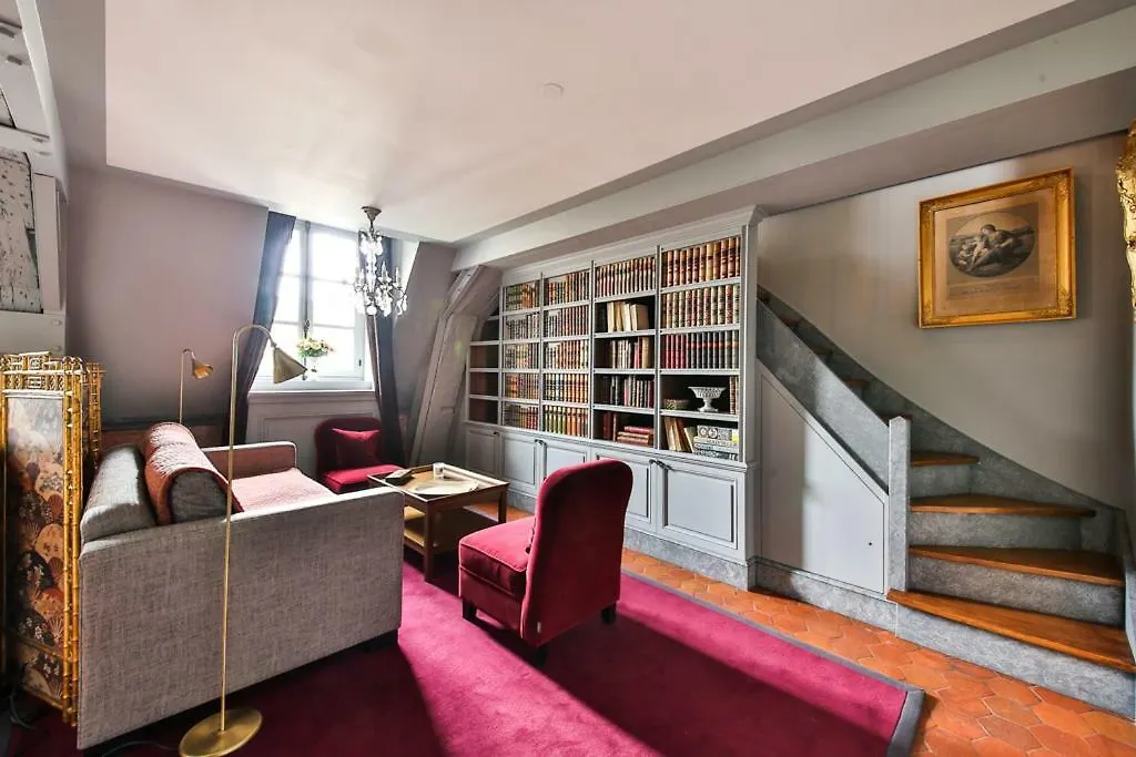 Parc Royal Apartment *